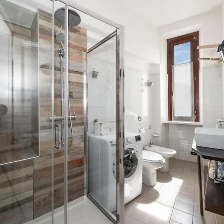 Casa Clem Centro Con Possibilita Di Garage מנאג'יו